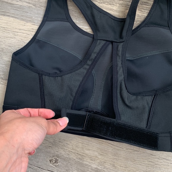 Nike sports bra - Picture 3 of 4